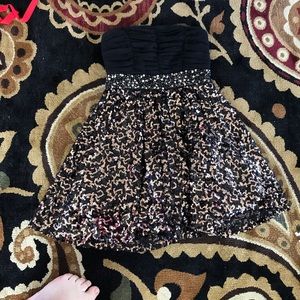 Short black prom dress